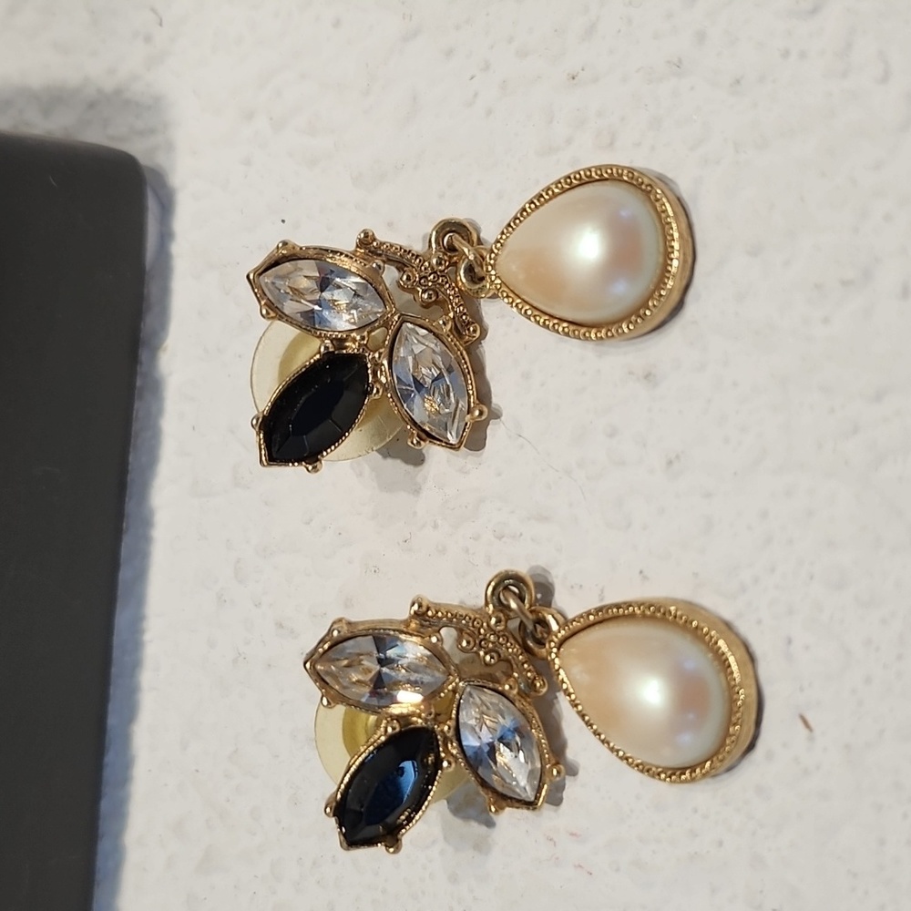 Beautiful vintage earrings